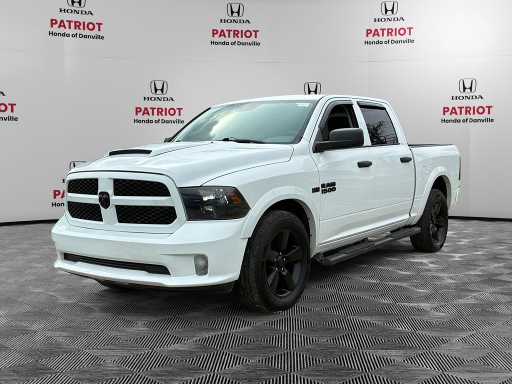 2016 RAM 1500 Express 4x4 Crew Cab 5'7's photo