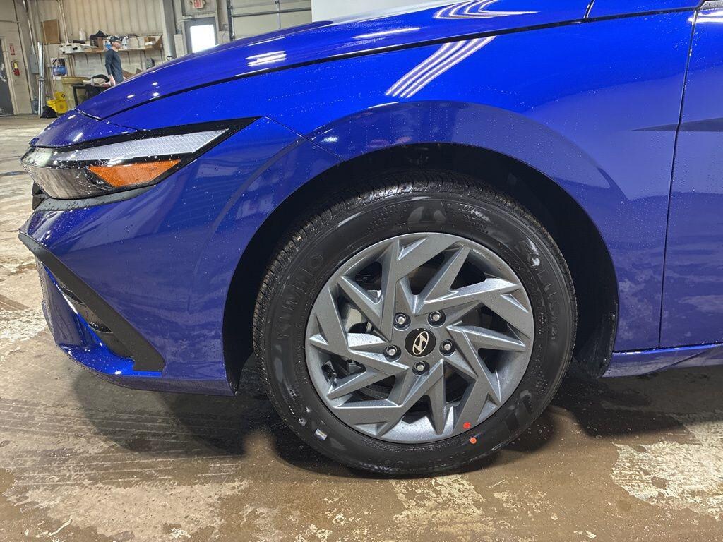 New 2026 Hyundai Elantra Hybrid Blue Sedan