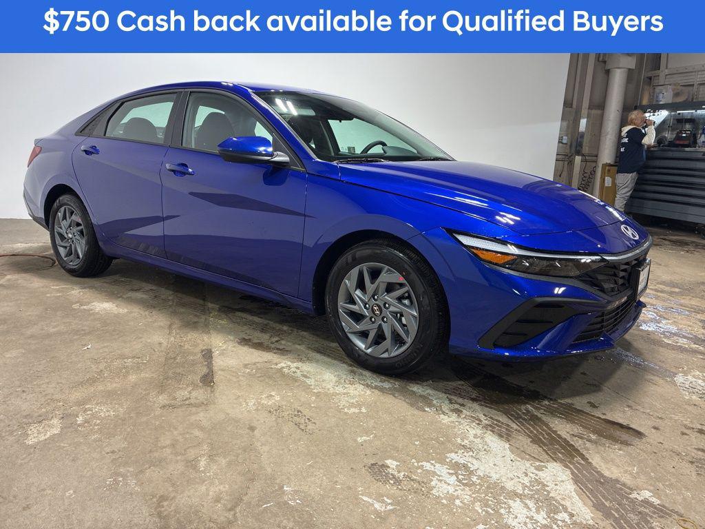 2026 Hyundai Elantra Hybrid Sedan 