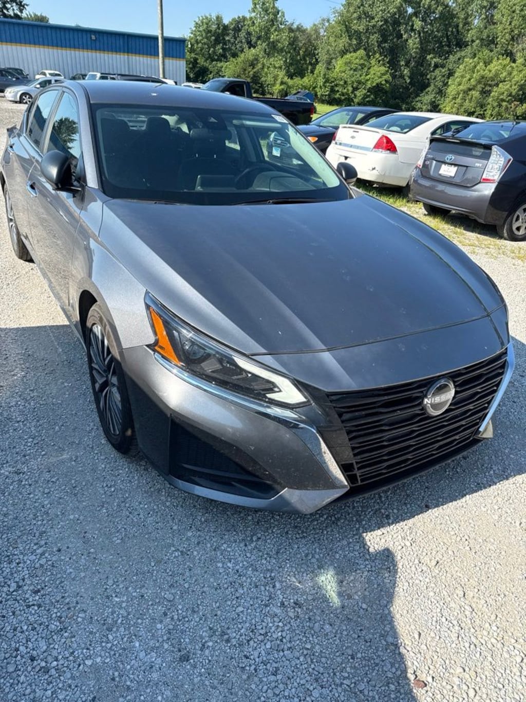 Used 2024 Nissan Altima 2.5 SV Sedan