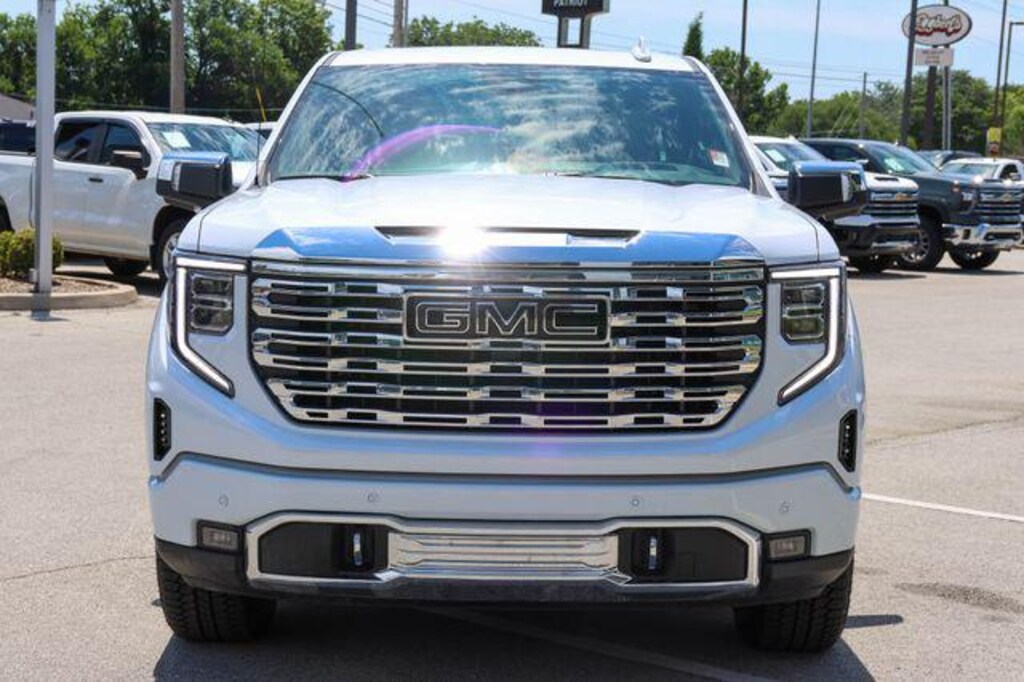 New 2026 GMC Sierra 1500 Crew Cab, Short Bed, Denali, 4WD Truck Crew Cab