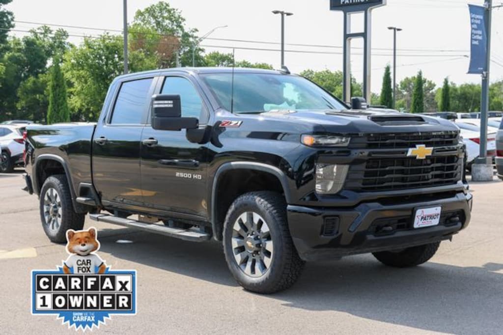 Used 2024 Chevrolet Silverado 2500 HD Custom Truck Crew Cab