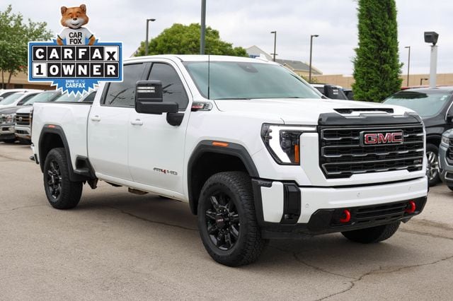 2025 GMC Sierra 4WD Crew Cab Standard Box AT4's photo