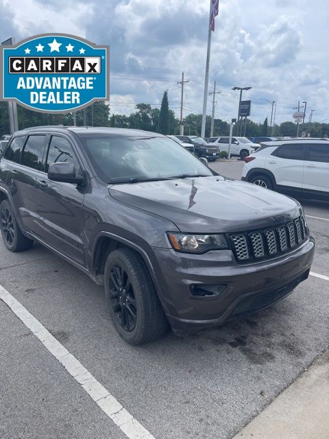 2020 Jeep Grand Cherokee Altitude 4WD's photo