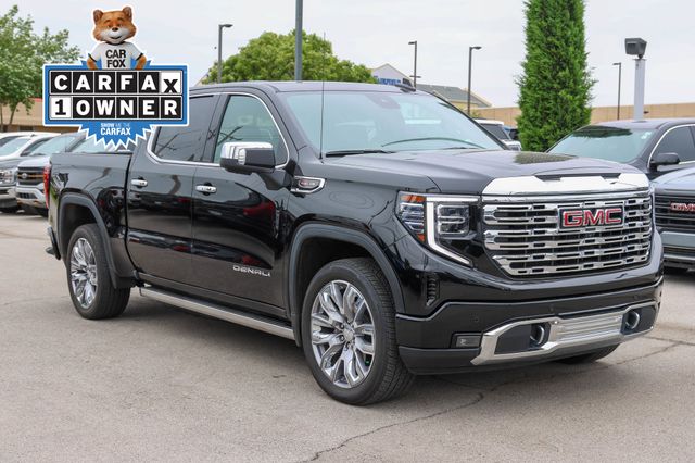2023 GMC Sierra 4WD Crew Cab Short Box Denali's photo