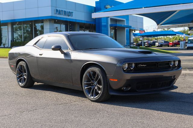 2022 Dodge Challenger R/T's photo