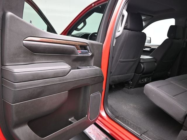 2023 Chevrolet Silverado 1500 LT - Photo 12