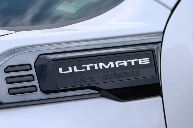 2025 GMC Sierra 2500HD Denali Ultimate - Photo 8
