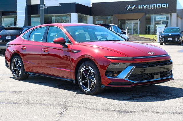 2026 Hyundai Sonata SEL AWD's photo