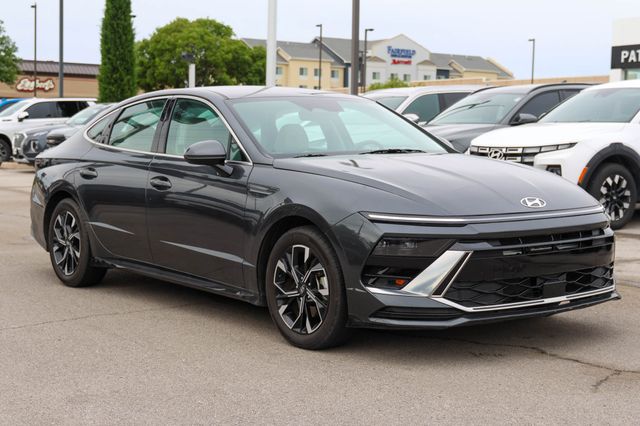 2024 Hyundai Sonata SEL's photo