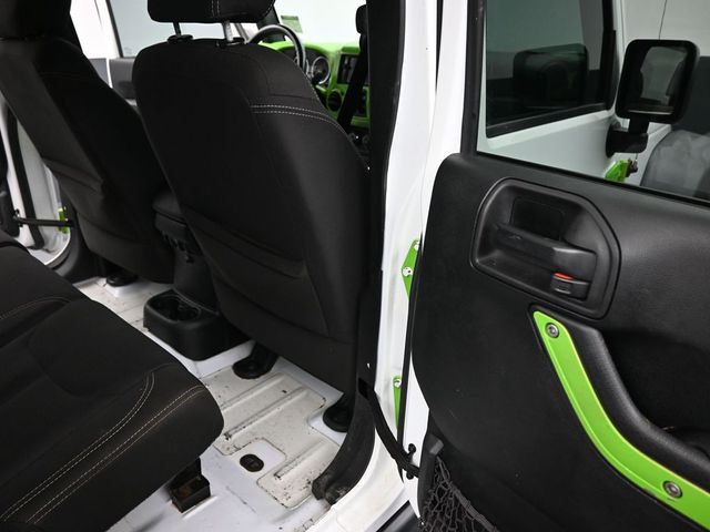 2017 Jeep Wrangler Unlimited Rubicon - Photo 18