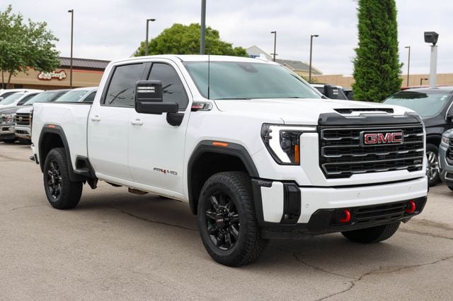 2025 GMC Sierra 4WD Crew Cab Standard Box AT4's photo