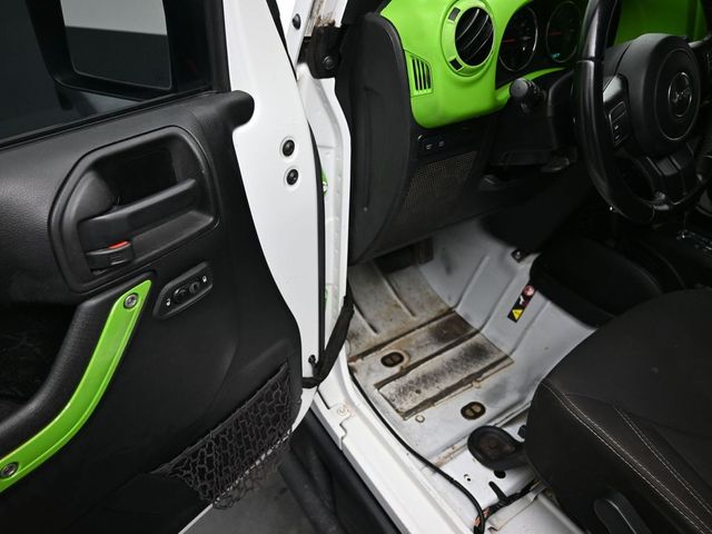 2017 Jeep Wrangler Unlimited Rubicon - Photo 12