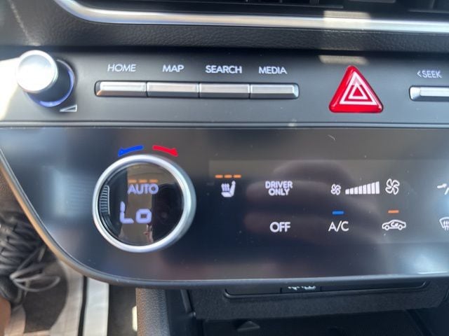 2025 Hyundai Sonata Hybrid SEL - Photo 17
