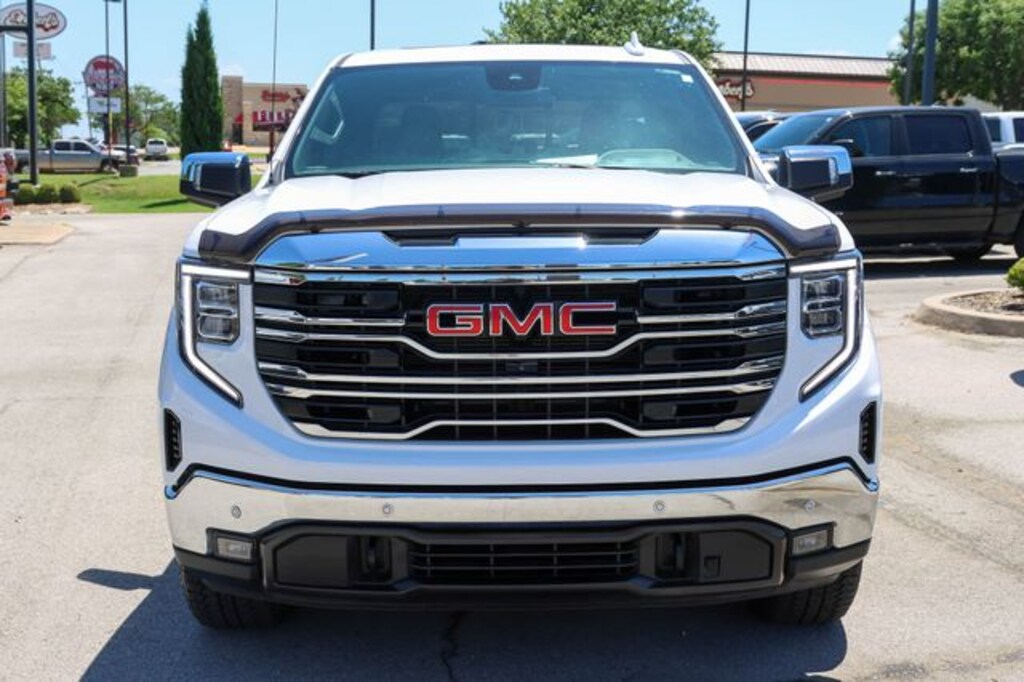 Used 2025 GMC Sierra 1500 SLT Truck Crew Cab