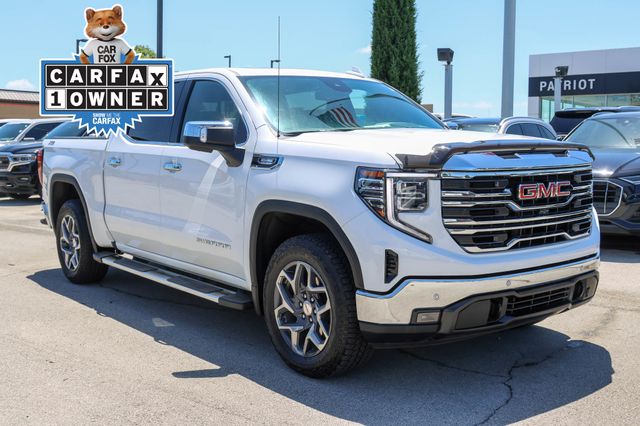 2025 GMC Sierra 4WD Crew Cab Short Box SLT's photo