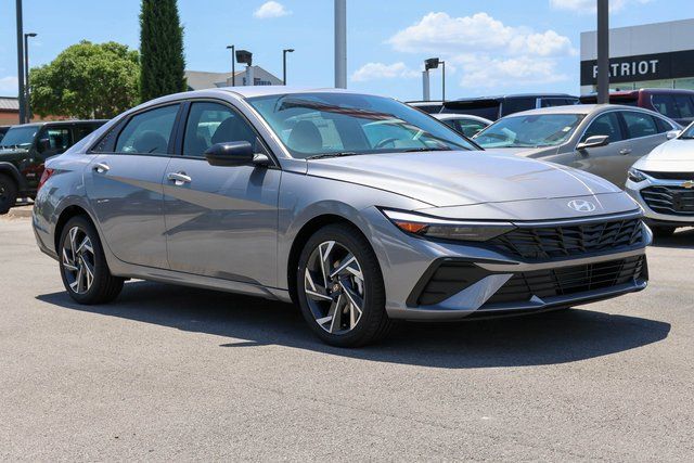 2026 Hyundai Elantra 2.0 SEL Sport IVT's photo