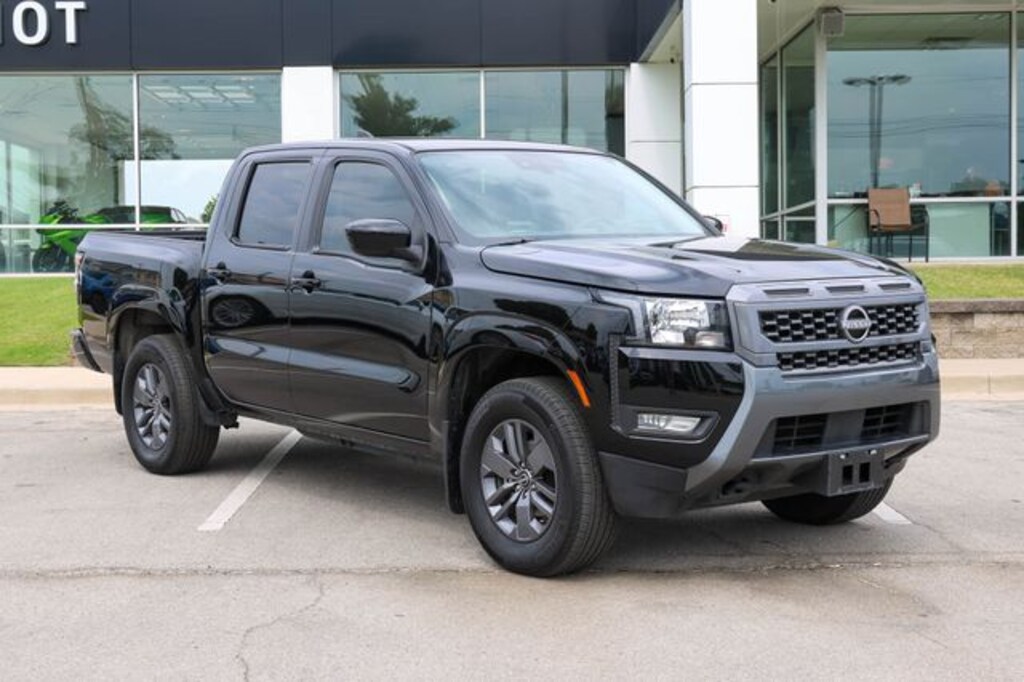 Used 2025 Nissan Frontier SV Truck Crew Cab