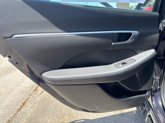 2025 Hyundai Sonata Hybrid SEL - Photo 10