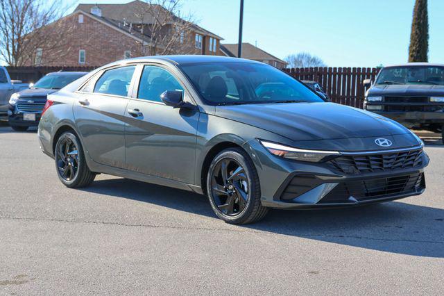 2026 Hyundai Elantra 2.0 SEL Sport Premium's photo