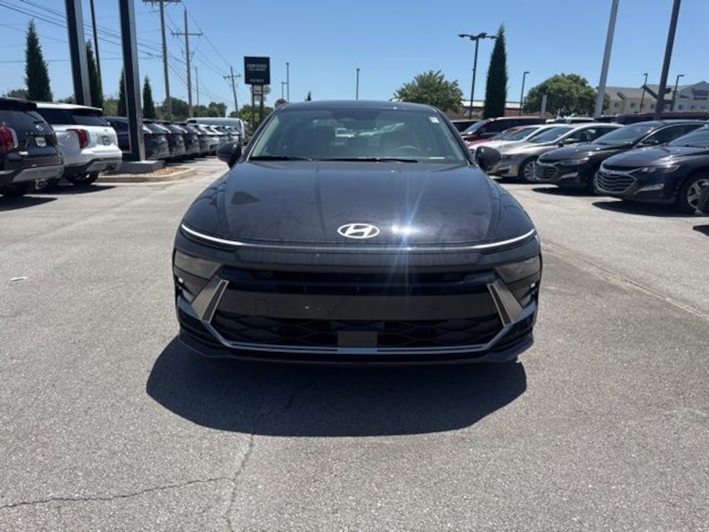 New 2025 Hyundai Sonata Hybrid SEL Sedan