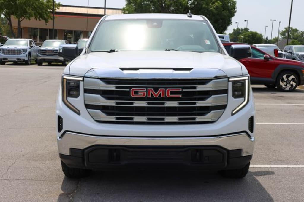 Used 2023 GMC Sierra 1500 SLE Truck Crew Cab