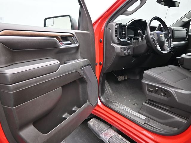2023 Chevrolet Silverado 1500 LT - Photo 9