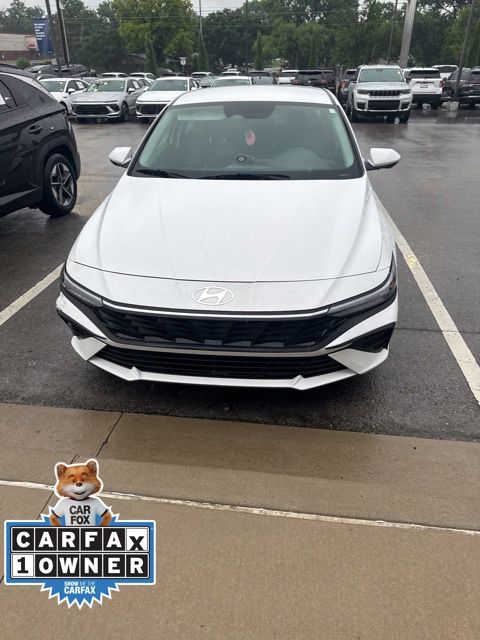 2025 Hyundai Elantra 2.0 SE IVT's photo