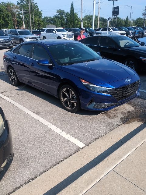 2023 Hyundai Elantra 2.0 Limited IVT's photo