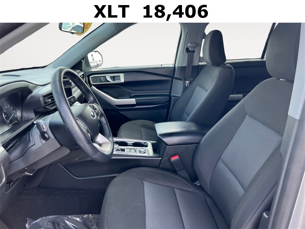 Used 2022 Ford Explorer XLT with VIN 1FMSK8DH7NGA89318 for sale in Davenport, IA