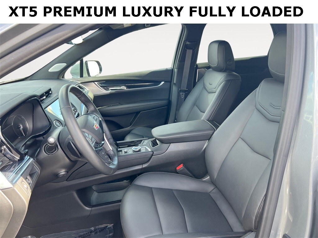 Used 2024 Cadillac XT5 Premium Luxury with VIN 1GYKNCRSXRZ707643 for sale in Davenport, IA