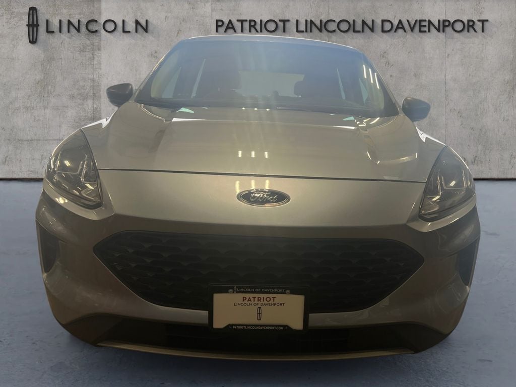 Used 2022 Ford Escape S with VIN 1FMCU0F67NUB50406 for sale in Davenport, IA