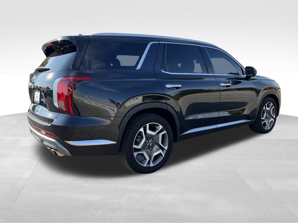 2024 Hyundai Palisade Limited photo 2