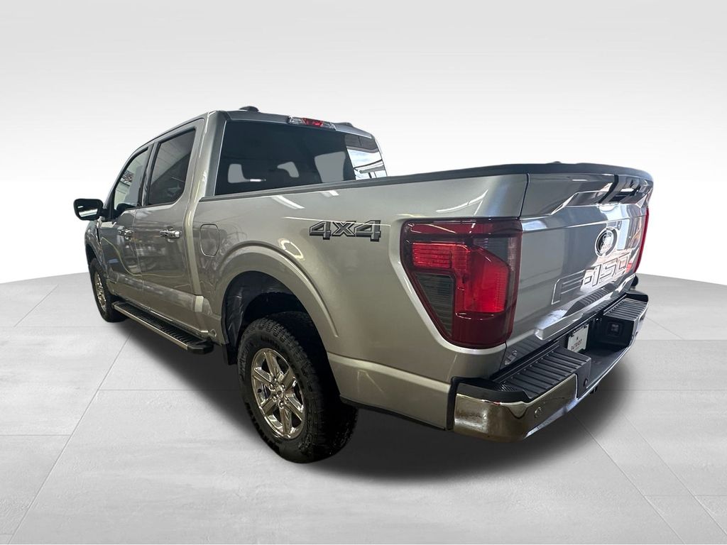 2024 Ford F-150 XLT photo 2