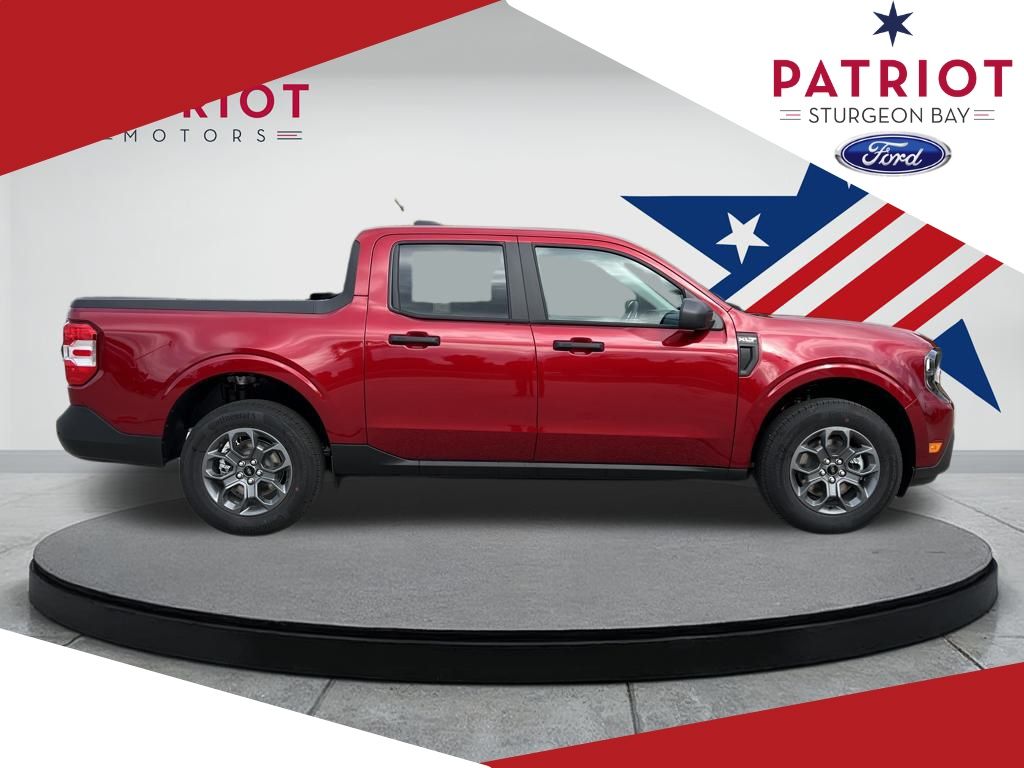 2025 Ford Maverick XLT photo 2