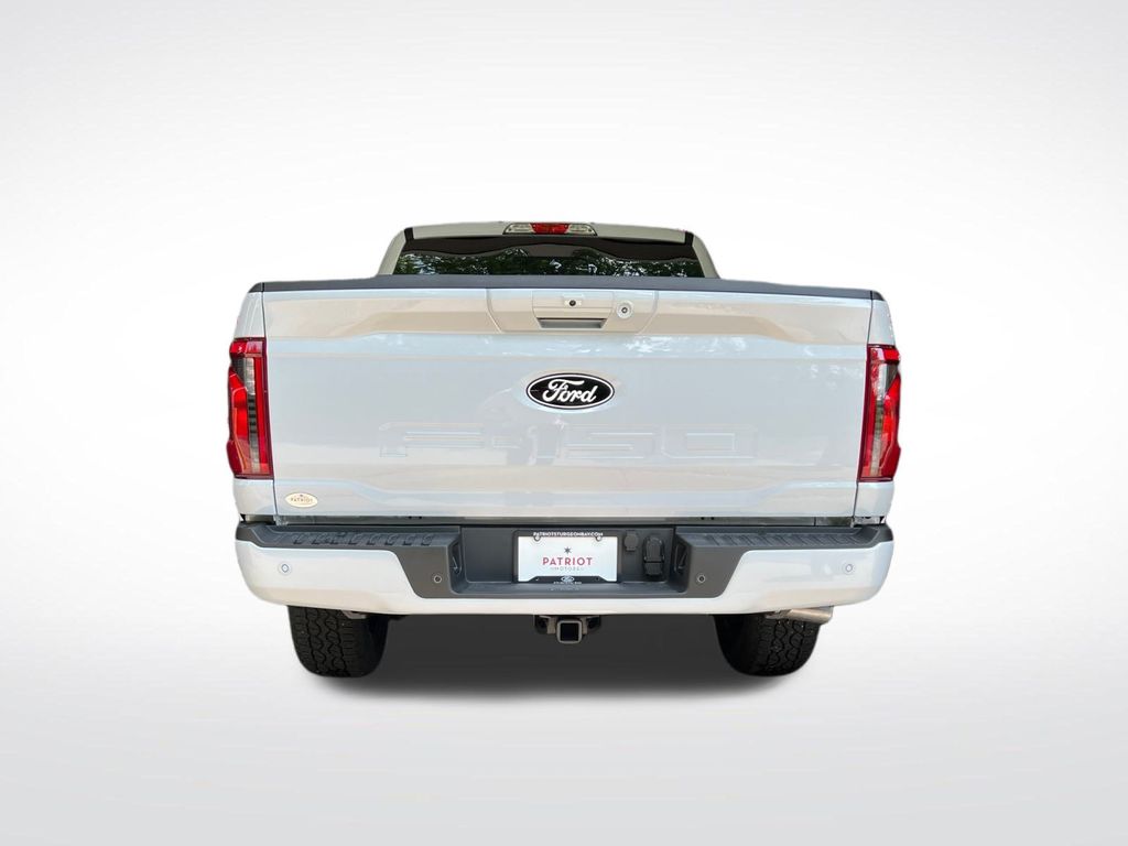 2025 Ford F-150 XLT photo 3