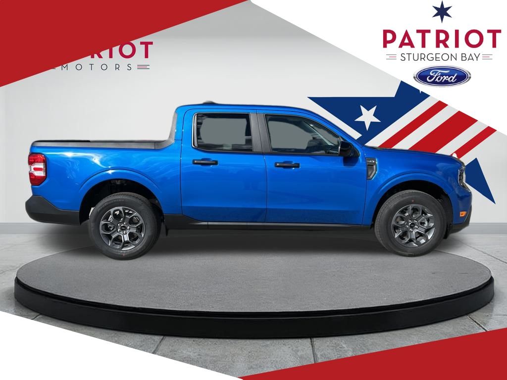 2025 Ford Maverick XLT photo 2