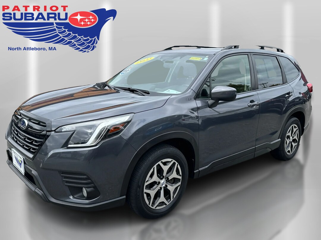 2022 Subaru Forester Premium photo 2