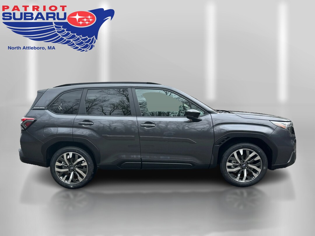 2026 Subaru Forester Touring photo 4