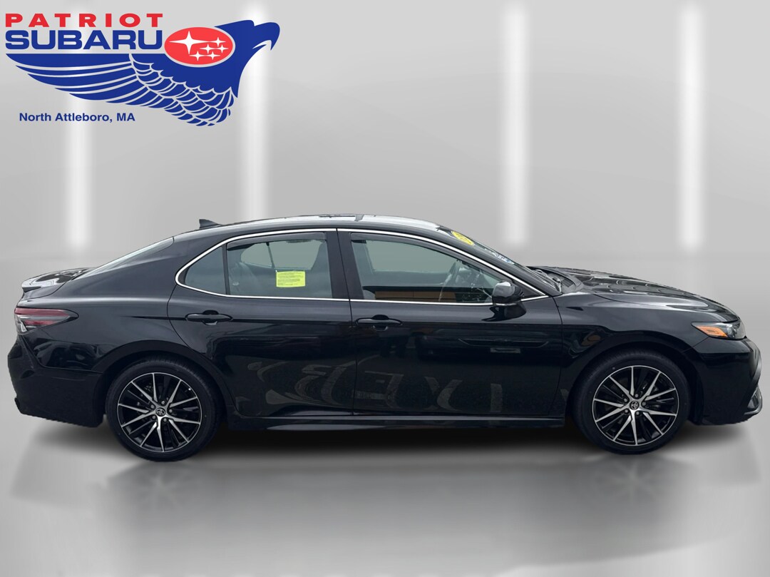 2024 Toyota Camry SE photo 4