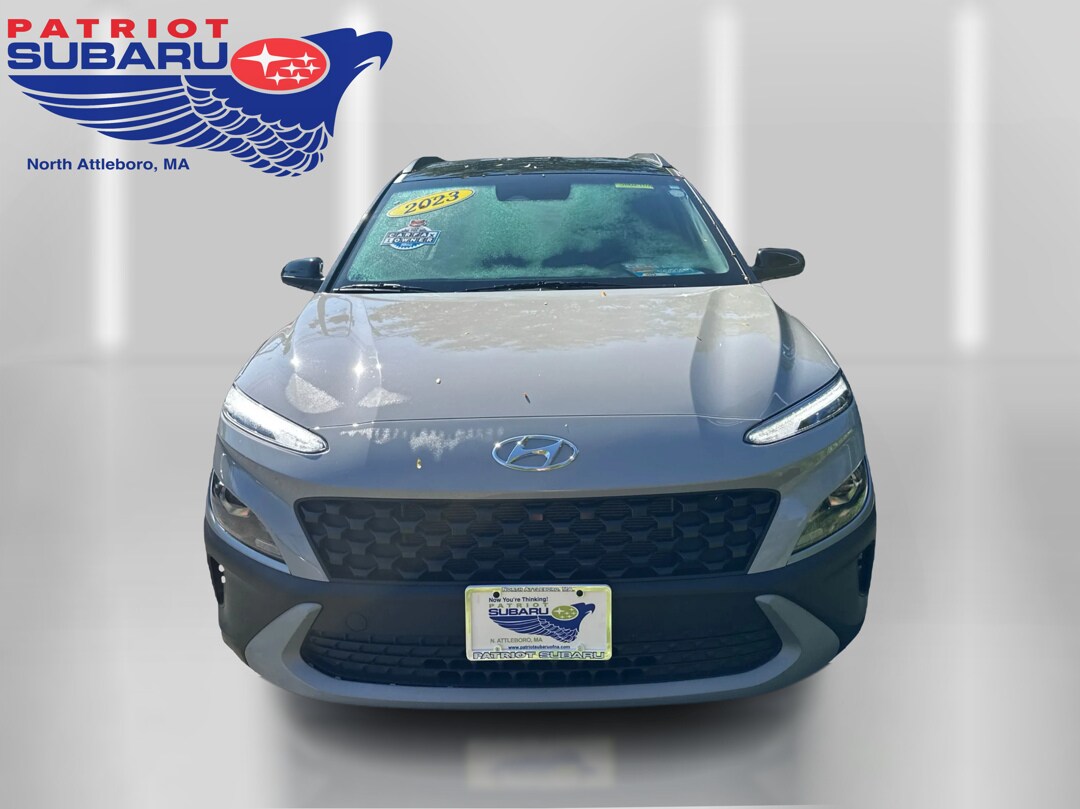 2023 Hyundai Kona SEL photo 3