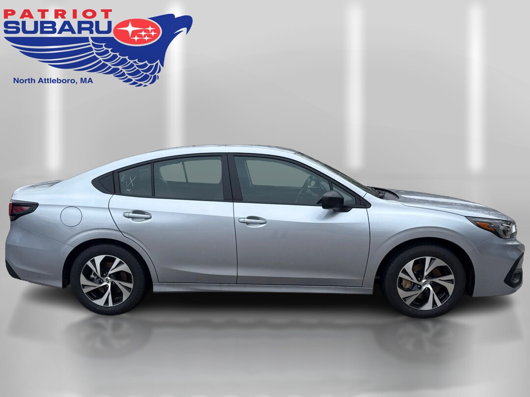 2025 Subaru Legacy Base photo 4