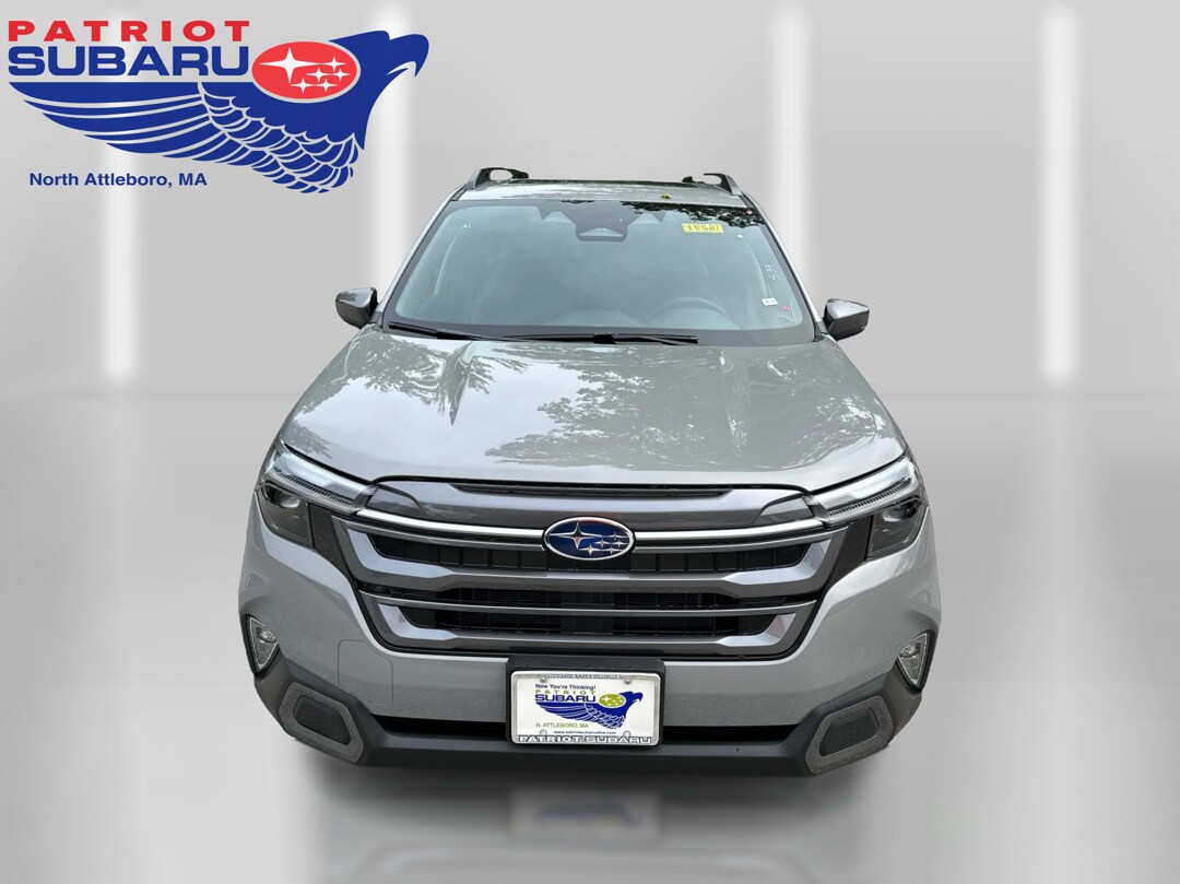2025 Subaru Forester Limited photo 2