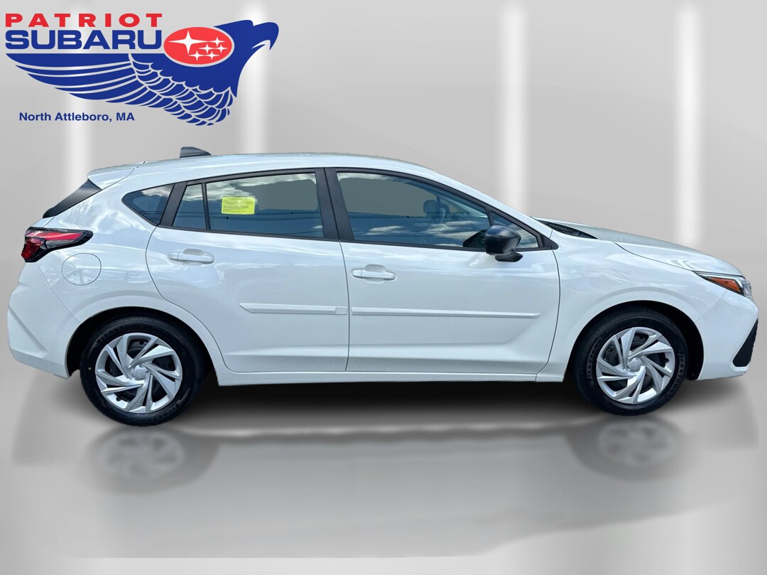 2025 Subaru Impreza Base photo 4