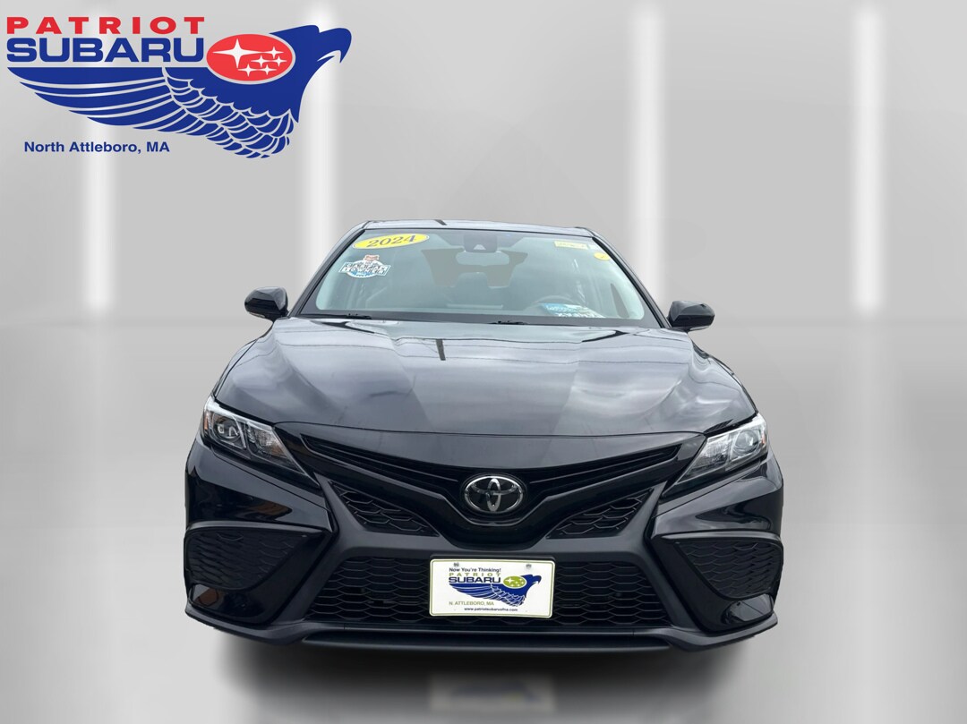 2024 Toyota Camry SE photo 3