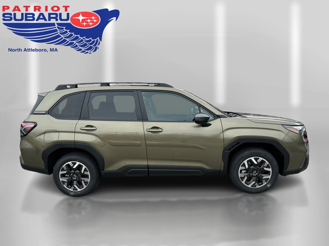 2026 Subaru Forester Premium photo 4
