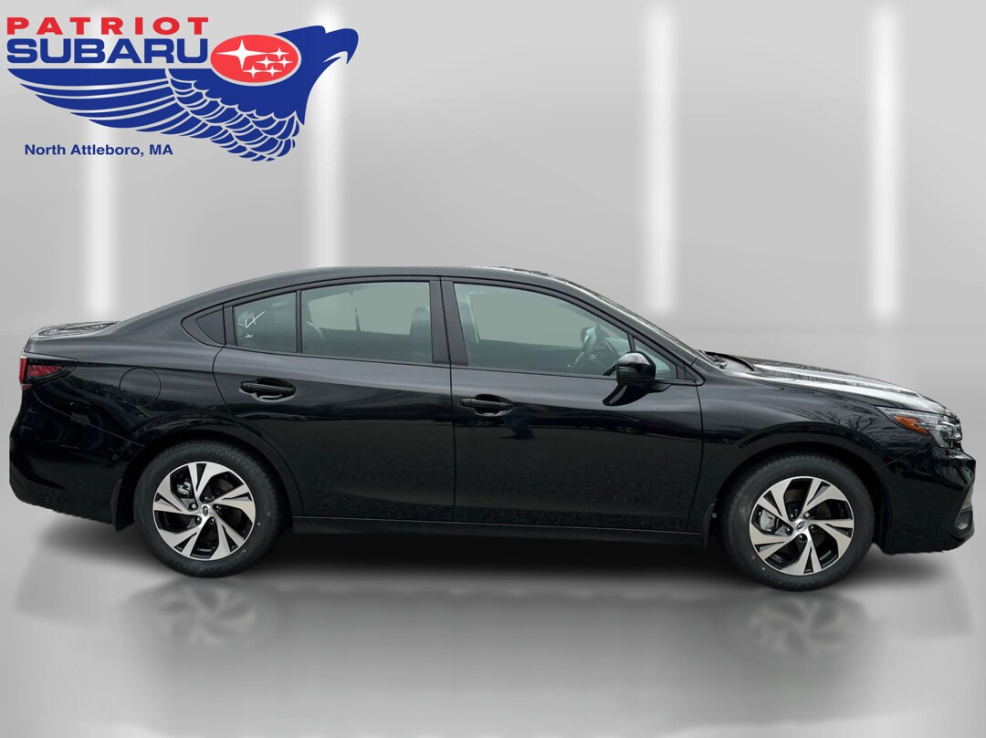 2025 Subaru Legacy Premium photo 3