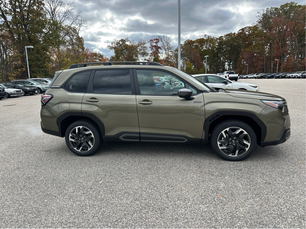 2025 Subaru Forester Limited photo 4