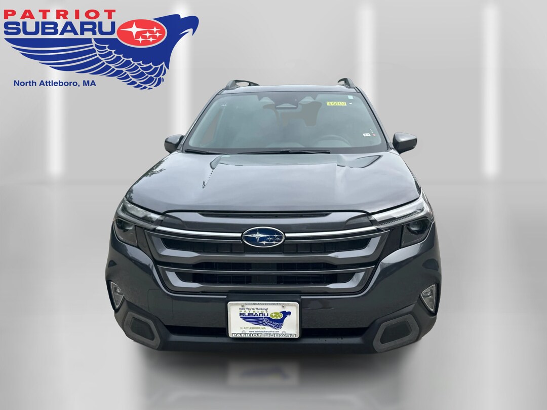 2025 Subaru Forester Limited photo 2