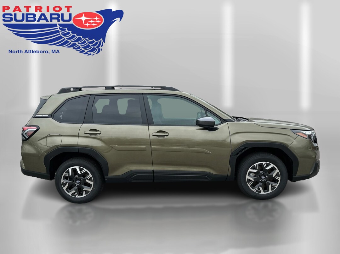 2026 Subaru Forester Premium Base photo 3